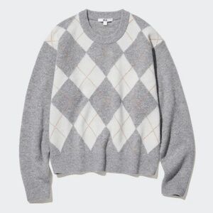 Uniqlo sweater Size S 100% wool